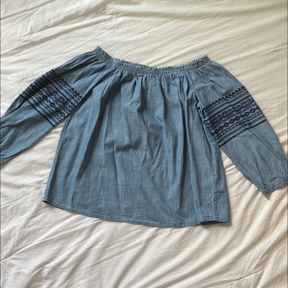 GAP Tops - Gap Blue & White Off-the-Shoulder Top